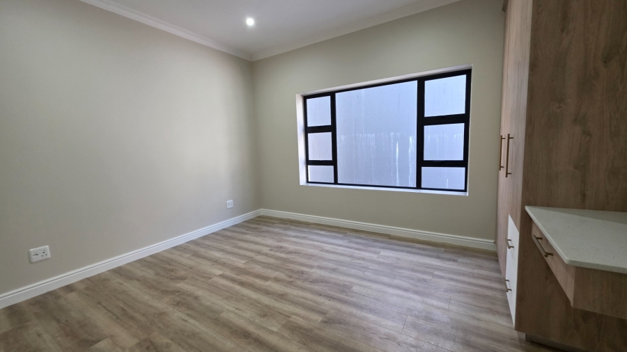 3 Bedroom Property for Sale in Hartenbos Heuwels Western Cape